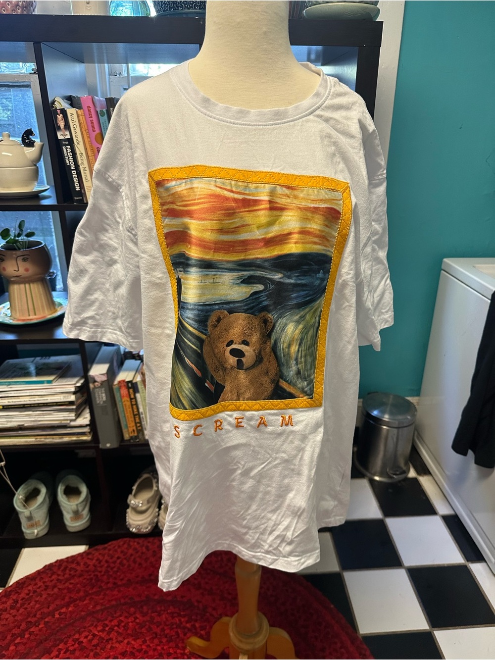 White Short Sleeve Graphic Tee with 'Scream' Bear Artwork